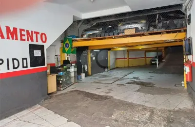 Barracão / Galpão / Depósito à venda na Rua General Couto de Magalhães, 148, Santa Ifigênia, São Paulo, 255 m2 por R$ 2.800.000