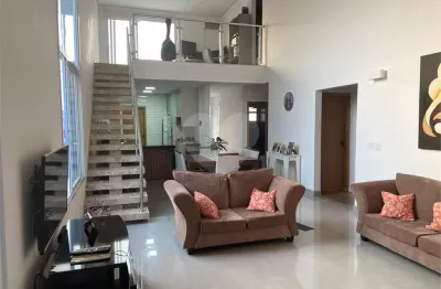 Casa em condomínio fechado com 3 quartos à venda na rua antonio bianchi, 544, bella vittà, jundiaí, 240 m2 por r$ 2.340.000