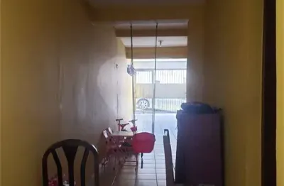 Casa com 3 quartos à venda na rua jorge luís dos santos, 11, pedreira, são paulo, 180 m2 por r$ 690.000