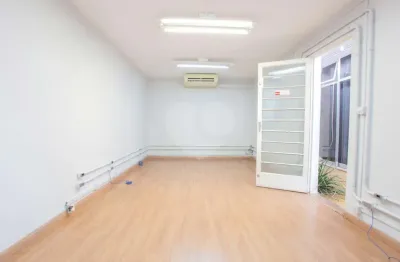 Casa com 3 quartos para alugar na avenida senador casimiro da rocha, 378, mirandópolis, são paulo, 296 m2 por r$ 10.000