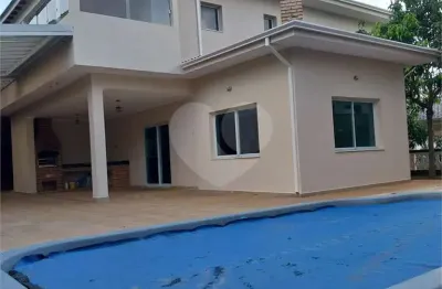 Casa em condomínio fechado com 3 quartos à venda na alameda carnaúba, 122, jardim do golf i, jandira, 341 m2 por r$ 2.300.000