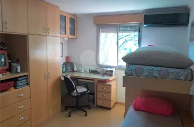 Casa em condomínio fechado com 3 quartos à venda na estrada arlindo moraes costa, 5500, capuava, embu das artes, 258 m2 por r$ 1.150.000