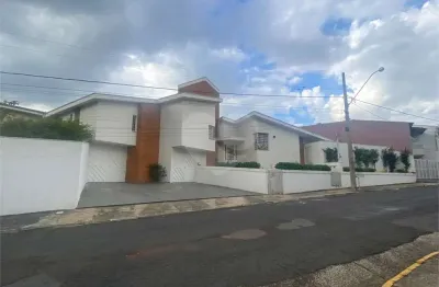 Casa com 3 quartos para alugar na rua josé roncoleta, 155, centro, salto, 238 m2 por r$ 7.500
