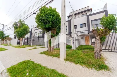 Sobrado de rua 136.63 m², 3 quartos sendo 1 suíte à venda no bairro cajuru