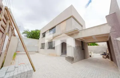 Comercial com 220 m² e 10 salas e 4 vagas de garagem,  para alugar no bairro mercês.