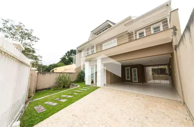 Casa com 3 quartos para alugar na Rua Manoel Oyola, 72, Abranches, Curitiba