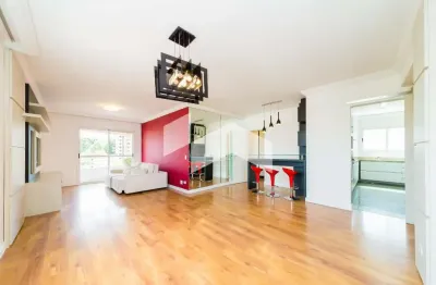 Apartamento com 150 m², 3 quartos sendo 1 suíte para alugar no bairro mercês.