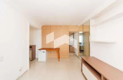 Apartamento com 38 m², 1 quarto sendo 0 suíte para alugar no bairro Centro.