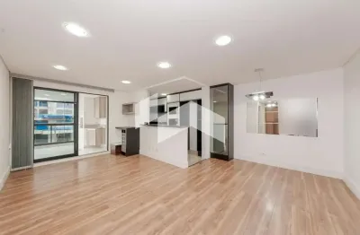 Apartamento amplo com 2 dormitórios (1 suíte) e sacada gourmet fechada