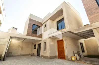 Sobrado Novo para Locação | 3 Dormitórios, Suíte e Espaço Gourmet