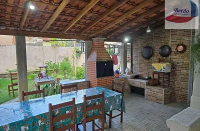Casa para Venda em Vargem Grande do Sul, Centro, 3 dormitórios, 2 banheiros, 1 vaga