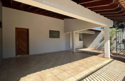 Casa com 3 quartos à venda no Centro, Piratininga 