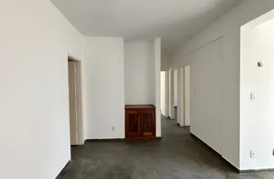 Alugo apartamento de 3 quartos no condominio residencial itapuãn em cuiaba