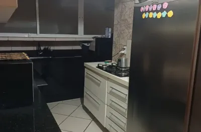Apartamento com 2 quartos para alugar na Rua Lourdes Lopes Sanches, Parque Cecap, Guarulhos