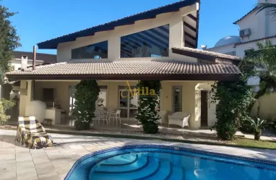 Casa 100mts praia enseada, 4 suítes, lazer, 7 vagas