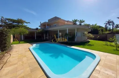 Casa de condomínio, 6 suítes, piscina, portaria 24h