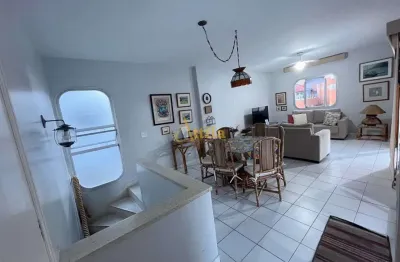 Cobertura duplex, 4 dorms., sacada, 1 vaga, enseada