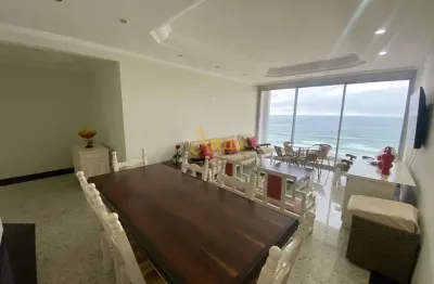 Apto reformado, frente praia, 4 dorms., 2 vagas, pitangueiras