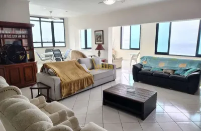 Apartamento de luxo com 4 quartos, frente praia pitangueiras