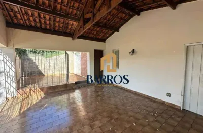 Casa à venda com 240m² de terreno e 167,70m² de construção - vocação comercial