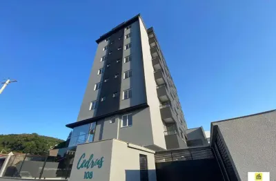 Apartamento com 2 quartos para alugar na rua são josé dos cedros, 108, iririú, joinville por r$ 2.250