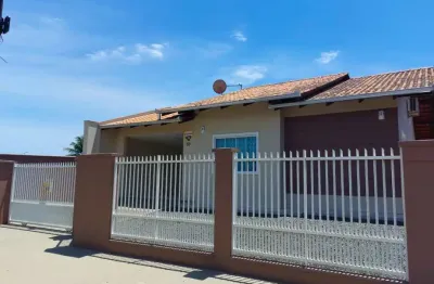 Casa com 2 quartos à venda na rua annita elsa salfer, 59, paranaguamirim, joinville por r$ 500.000