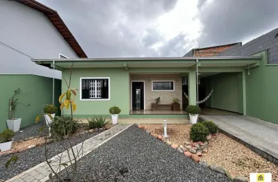Casa com 2 quartos para alugar na marlene da silva, 169, paranaguamirim, joinville por r$ 2.450