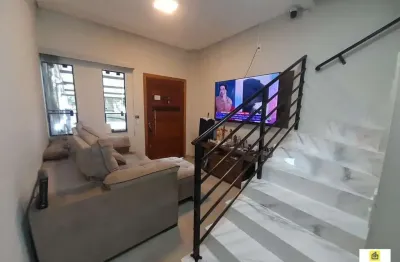 Casa com 2 quartos à venda na Rua Presidente Kennedy, 29, Iririú, Joinville por R$ 480.000