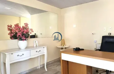 Apartamento à venda  2 quartos, suíte, varanda e 1 vaga de garagem - nazaré