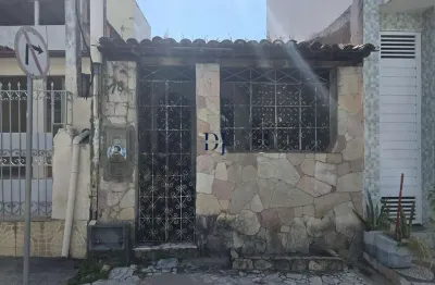 Casa á venda no centro de alagoinhas - perfeita para morar ou empreender