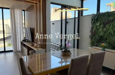 Casa em condomínio  com 3 quartos sendo 1 suíte à venda no bairro Jardim Semiramis em Cotia 107m² e 2 vagas de carro próximo à Raposos Tavares