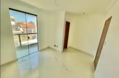 Casa 2 quartos , suite e varanda  - bairro sao joao batista