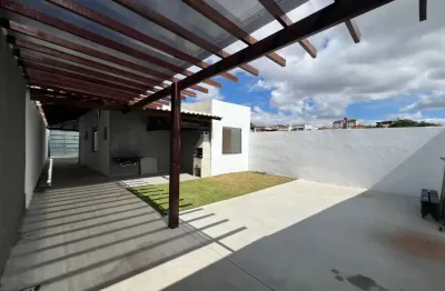 Casa com 3 quartos à venda na Rua Paraopeba, 355, Parque Turistas, Contagem