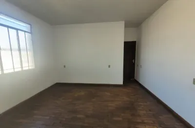 Casa com 3 quartos para alugar na Rua Ademar dos Santos Barbosa, 78, São Sebastião, Contagem
