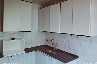 Apartamento 2 quartos na região do bairreiro , bem localizado !