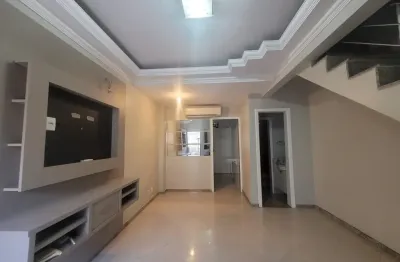 Casa com 2 quartos para alugar na Rua DD, 87, Arvoredo, Contagem