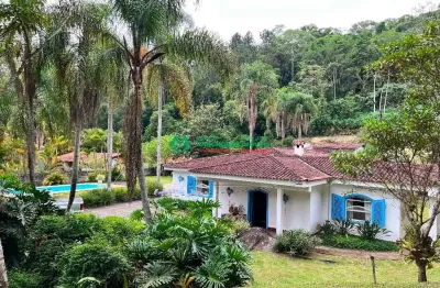 Casa para venda em jardim santa paula de 3318.00m² com 5 quartos, 2 suites e 2 garagens