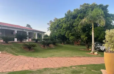 Chacara em condominio fechado, com total infra estrutura completa.