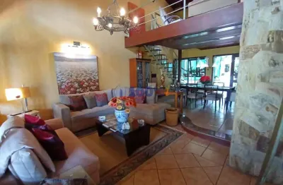 Casa com 3 quartos à venda na lázaro do amaral mello, 154, parque esperança, mogi mirim, 335 m2 por r$ 800.000