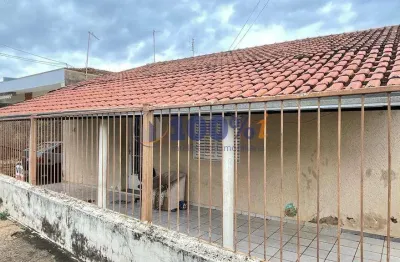 Casa com 3 quartos à venda na manoel pinheiro cardoso, 41, vila pinheiro, mogi guaçu, 382 m2 por r$ 290.000
