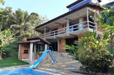 Ubatuba, amplo sobrado no condomínio ponta das toninhas
