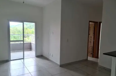 Ubatuba, centro, apartamento novo com 02 dormitorios sendo 01 suite com area de lazer.