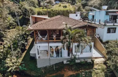 Ubatuba - praia da enseada. casa c/ vista panoramica p/ o mar 180m²