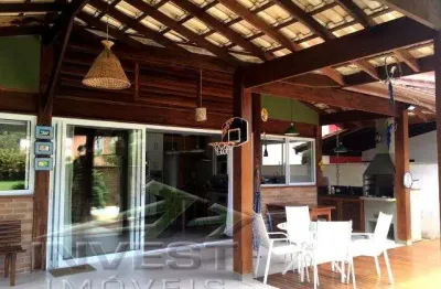 Ubatuba, horto - vila verde - belíssima casa com 03 dormitórios e piscina.