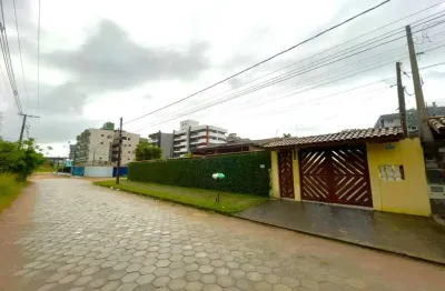 Ubatuba, praia do tenório - belíssima casa de esquina com 602m², a 150mts da praia!