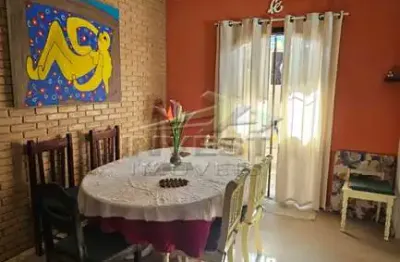 Ubatuba, itaguá- casa com 3 dormitórios, sendo 1 suíte e vaga para 3 autos!
