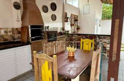 Ubatuba - sapê, linda casa 02 dormitórios sendo 1 suíte, piscina e área gourmet