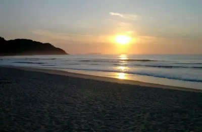 Ubatuba, praia da itamambuca - lindo lote com cetesb, plano próximo ao mar e documentação 100% ok.