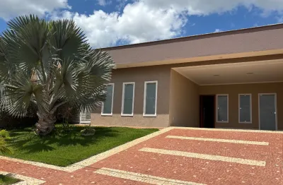 Casa térrea moderna nova 3 suítes varanda gourmet cond. jardins veneza senador canedo