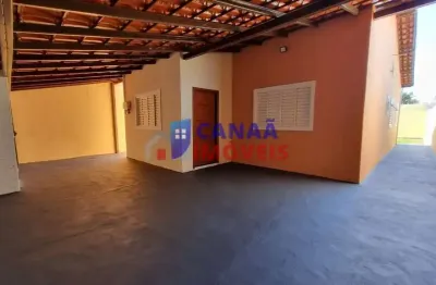 Casa com 3 quartos à venda em Laranjeiras, Uberlândia 